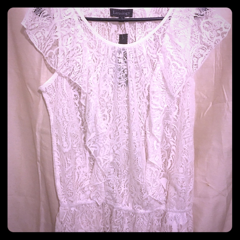 Gorgeous NWT White Lace Boho Blouse